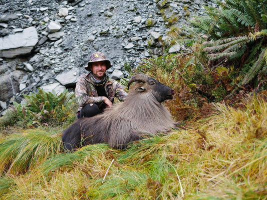 3 Day Tahr Hunt Hunter and Partner